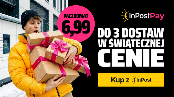 Mężczyzna trzymający świąteczne paczki przed maszyną Paczkomat.