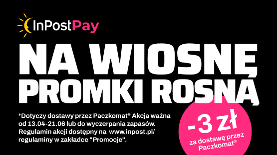 Kobieta stojąca niedaleko maszyny Paczkomat, trzyma w ręce paczkę i bukiet różowych kwiatów, a w drugiej telefon. Na wiosnę promki rosną. - 3 zł za dostawę przez Paczkomat.