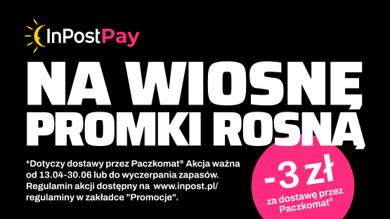 Kobieta stojąca niedaleko maszyny Paczkomat, trzyma w ręce paczkę i bukiet różowych kwiatów, a w drugiej telefon. Na wiosnę promki rosną. - 3 zł za dostawę przez Paczkomat.